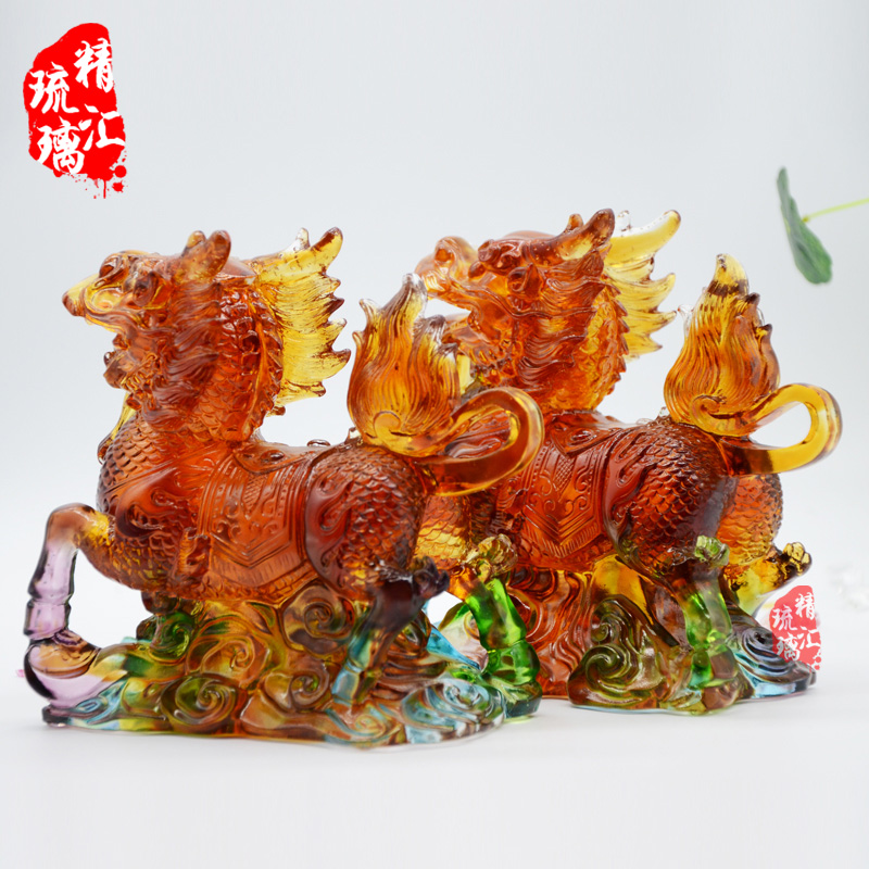 招財納福琉璃麒麟擺件，公司活動琉璃紀念品定制