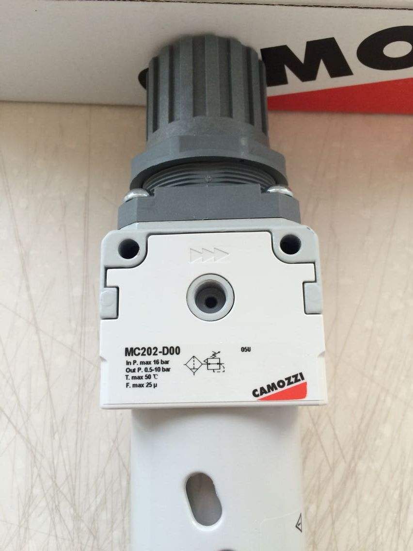 莘默專業(yè)銷售camozzi氣缸MX3-3/4-FR1300