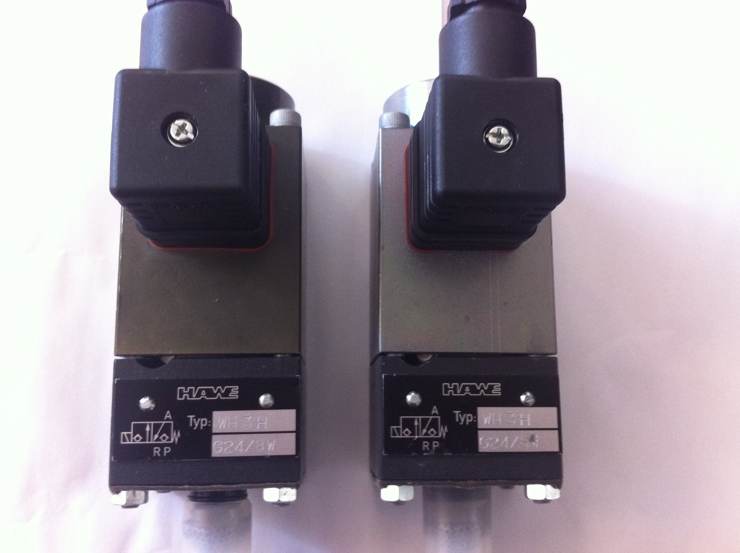 德國哈威 HAWE MSD4 P53 230VAC/0.6A 電磁閥插頭