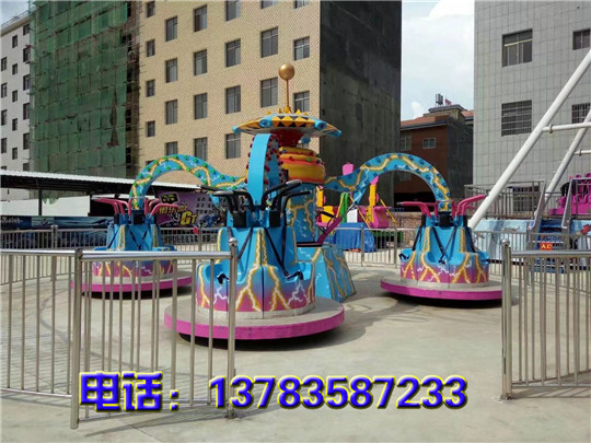 優(yōu)質(zhì)兒童游樂設(shè)施旋轉(zhuǎn)草帽人廠家直銷