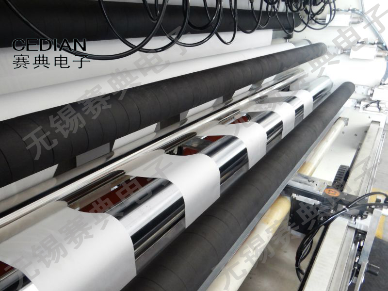 優(yōu)質高效雙刀 毛巾布分切機,自動裁片機 切邊處不泛黃