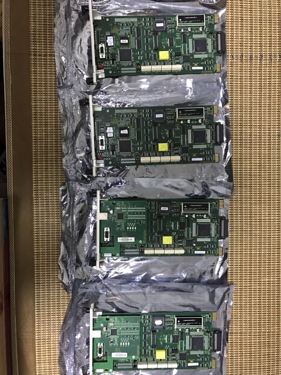 SDCS-CON-2B 全新