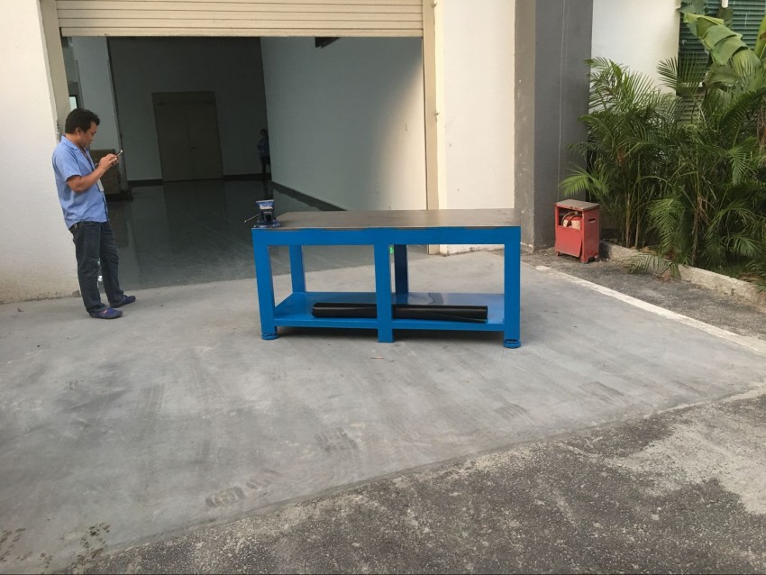 直銷鉗工臺(tái) 石巖鉗工桌 深圳工作臺(tái)廠家