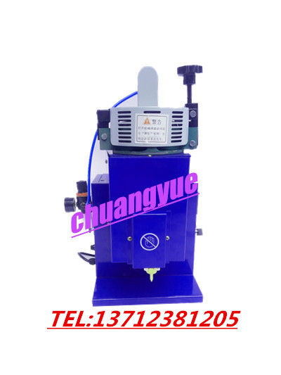 供應(yīng)湖南熱熔膠機(jī)  高溫?zé)崛勰z機(jī) 點(diǎn)膠機(jī)廠家直銷