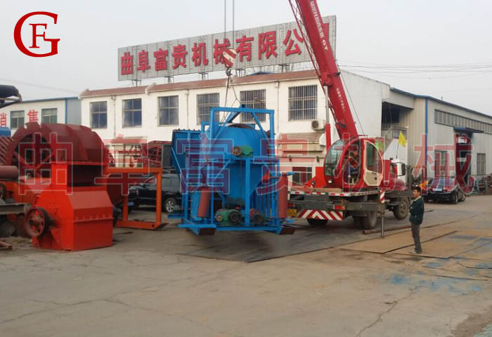 柴油機(jī)篩沙機(jī) 甘肅柴油機(jī)篩沙機(jī)廠家