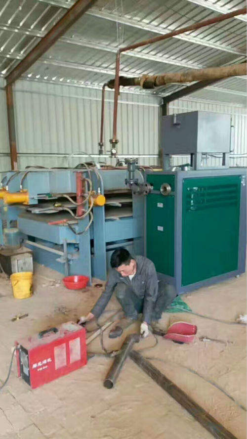 供應成都木板拼接熱壓機電加熱模溫機