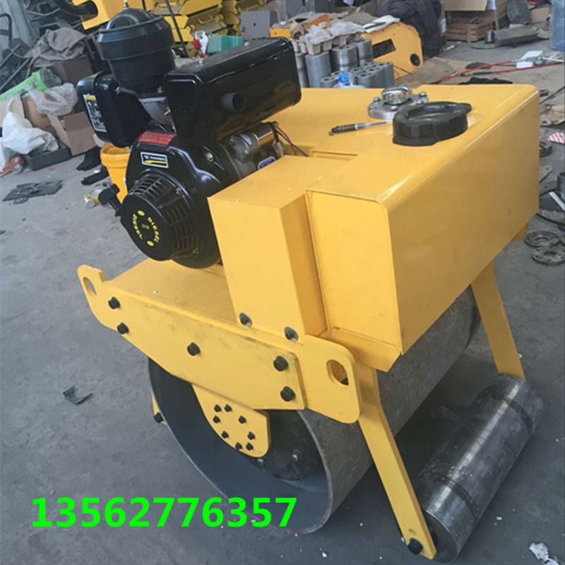重工品質(zhì)浩鴻小型振動(dòng)碾瀝青壓實(shí)機(jī)