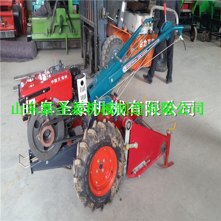 手扶土豆收獲機?小型土豆收獲機廠家