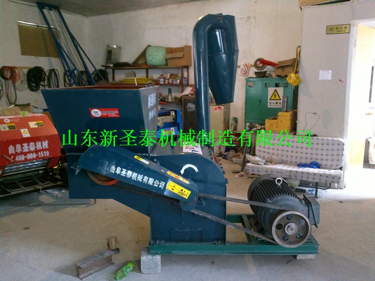 遼寧豬場(chǎng)飼料粉碎機(jī) 羊飼料粉碎機(jī)價(jià)格