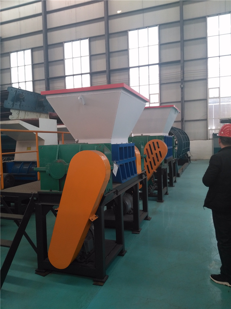 福建鐵屑撕碎機(jī)橡膠撕碎機(jī)品質(zhì)卓