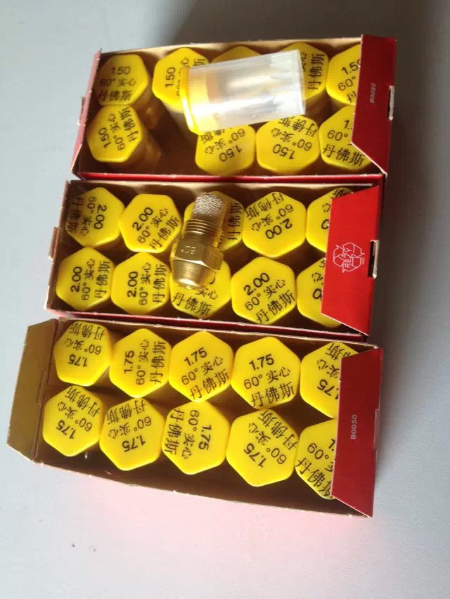蘇州優(yōu)配經(jīng)銷45度，60度進口油嘴