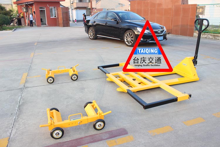 4噸叉車(chē)汽車(chē)挪車(chē)器報(bào)價(jià)規(guī)格