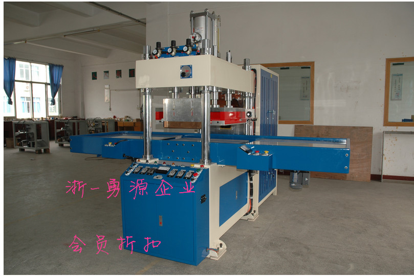 伊春高周波自動拉料機