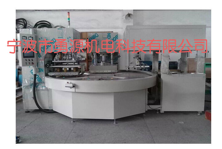 慈溪油壓式汽車腳墊壓紋機(jī)