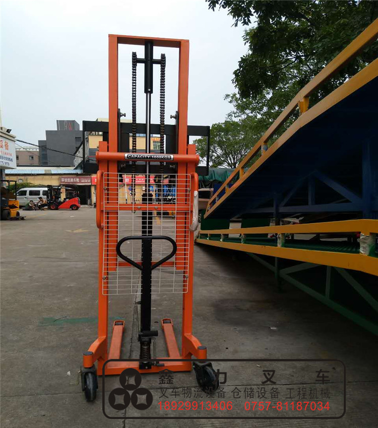 手動 液壓堆高車 升高車 液壓裝卸車 升降車 堆垛車 叉車 搬運(yùn)車