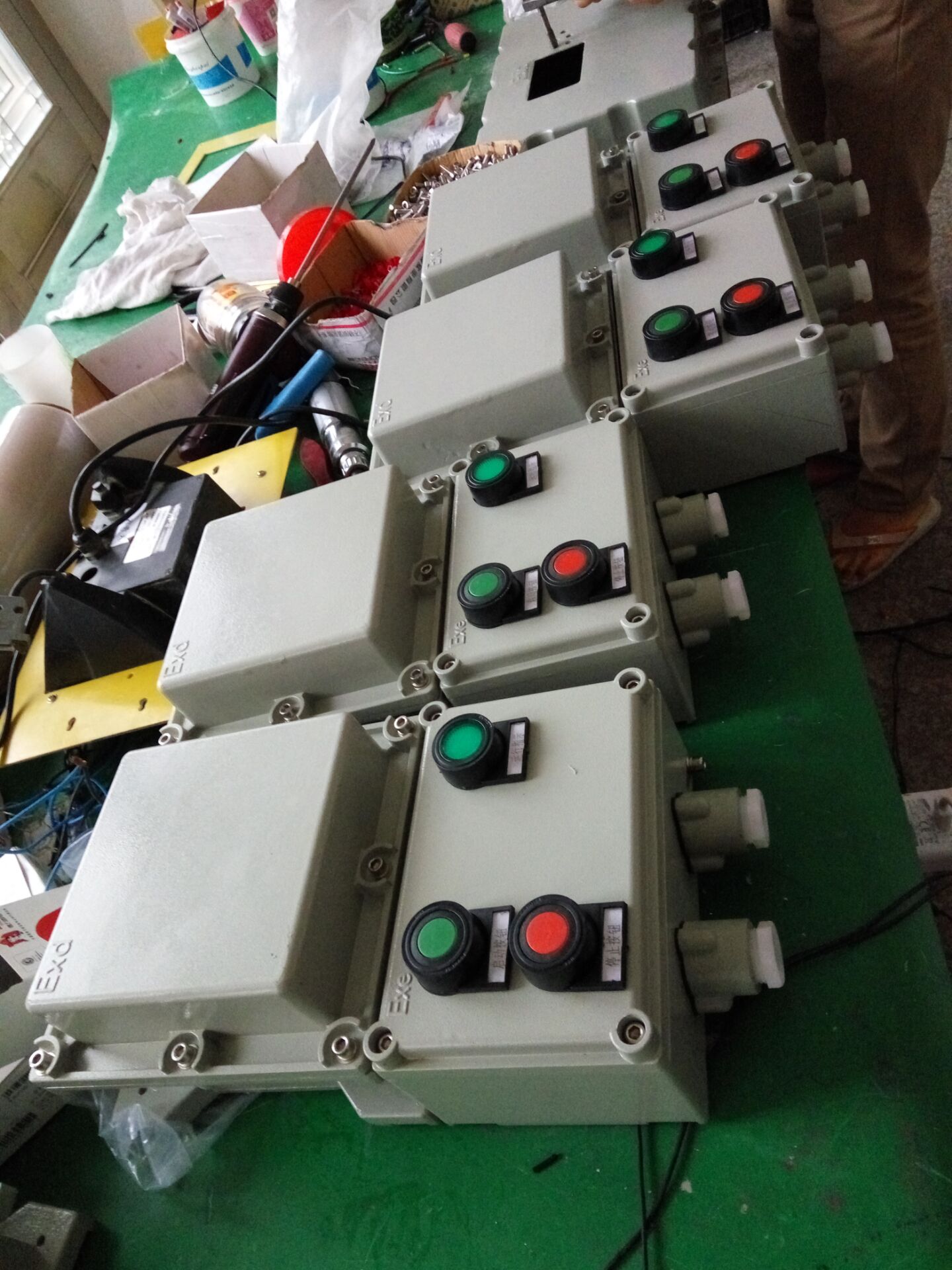 BQC53-25A可逆防爆電磁啟動器控制電機正反轉(zhuǎn)