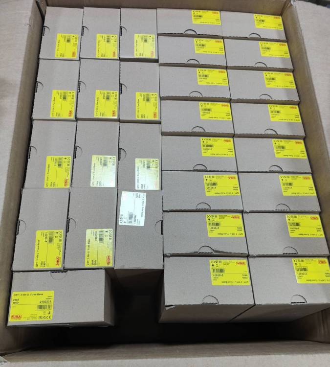 SIBA高壓熔斷器 3030301.40 27x213mm 1.5KV 西霸優(yōu)勢系列