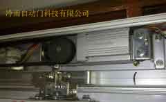 佛山順德生產(chǎn)人體感應(yīng)門 電動(dòng)玻璃門電機(jī)控制器 自動(dòng)門感應(yīng)器馬達(dá)