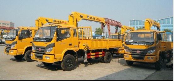 長(zhǎng)沙福田隨車吊，3.2噸隨車吊，4噸隨車吊，5噸隨車吊，徐工隨車吊