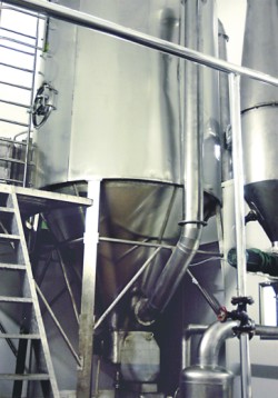 氧化錳烘干機(jī)，噴霧干燥機(jī)，首選豪邁干燥