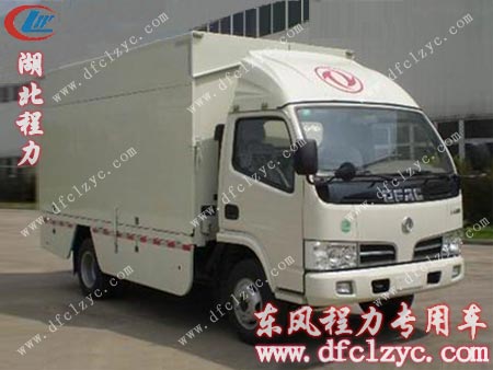 小霸王流動(dòng)舞臺(tái)車(chē)