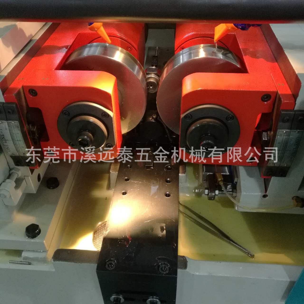 供應(yīng)進(jìn)口臺(tái)灣自動(dòng)滾牙機(jī) 滾絲機(jī) 滾花機(jī) 全自動(dòng)液壓驅(qū)動(dòng)