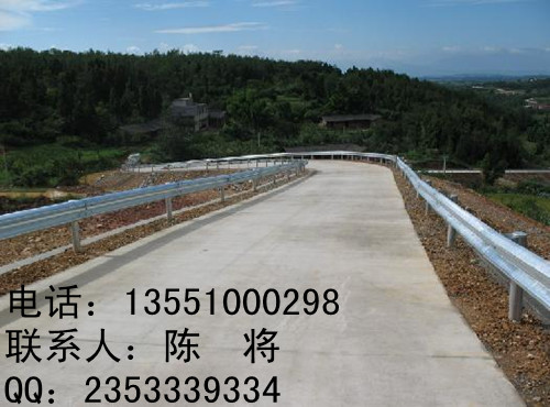 供應四川越琪護欄板報價護欄板規(guī)格型號護欄板生產(chǎn)廠家