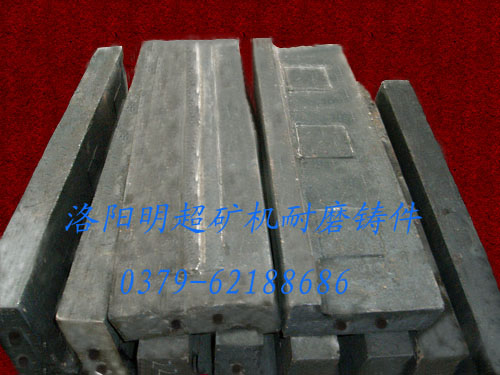 洛陽(yáng)明超，洛陽(yáng)反擊破碎機(jī)配件,明超板錘,