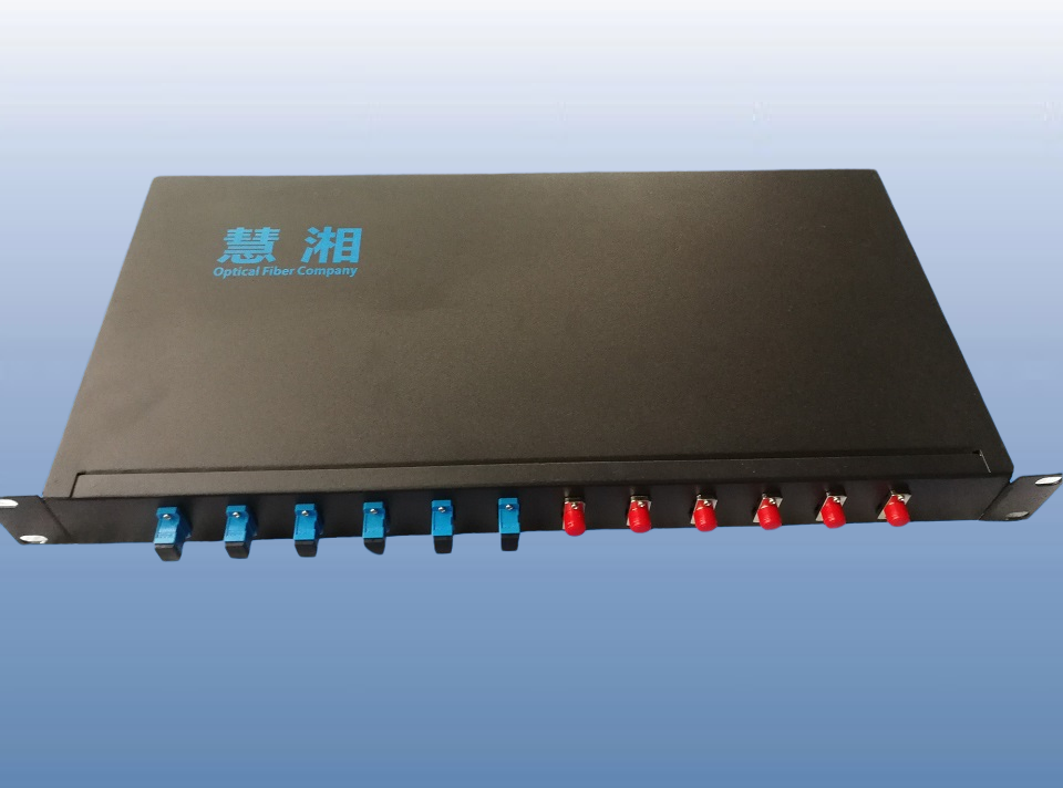 12口SC/FC/LC端口機架式光端盒