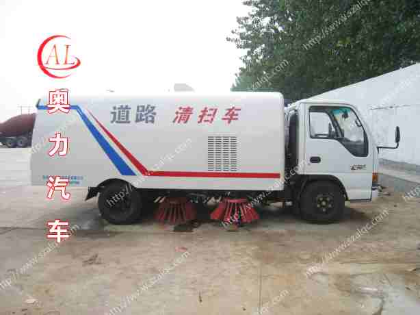 慶鈴五十鈴掃地車(95馬力)  4立方道路清掃車價(jià)格圖譜