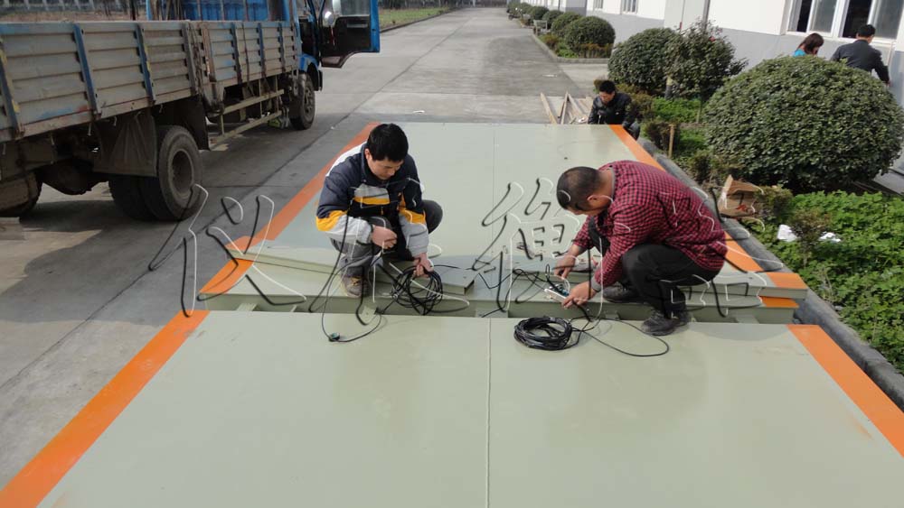 180噸地磅特價促銷大減價咯，200噸電子汽車衡廠家直銷