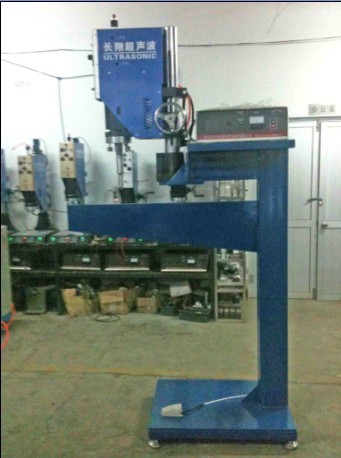 周轉(zhuǎn)箱焊接機(jī)，塑料專用超聲波焊接機(jī)