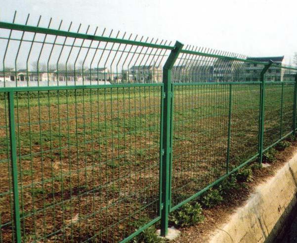 雙邊絲隔離柵熱鍍鋅勾花網(wǎng)隔離柵浸塑鋼板網(wǎng)隔離柵赫鵬網(wǎng)欄低價供應(yīng)