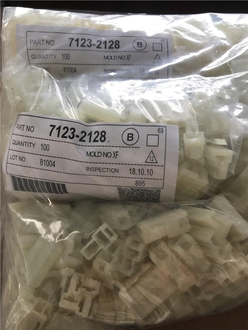 原裝進(jìn)口住友連接器6240-1033現(xiàn)貨期貨優(yōu)勢(shì)供應(yīng)