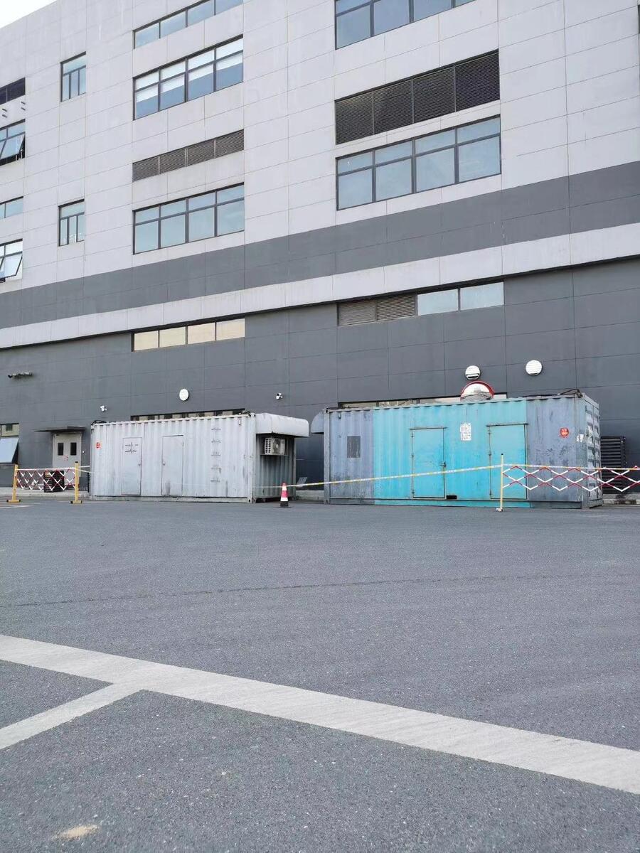 浙江寧波市300KW移動發(fā)電車租賃多少錢