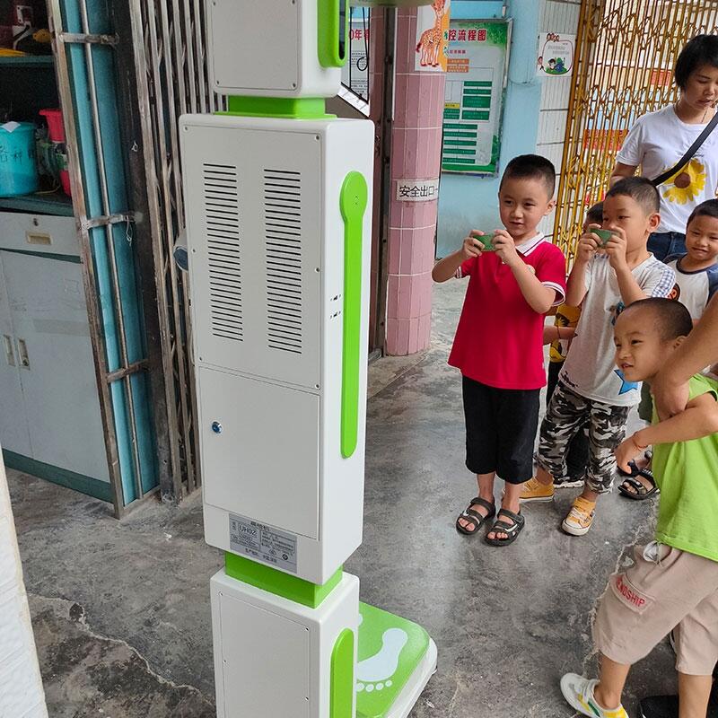 蚌埠市幼兒園晨檢機器人手足口人臉識別體溫免洗手消毒一體機