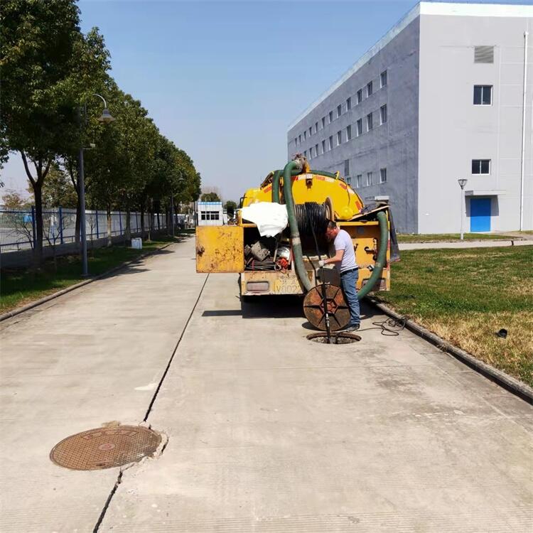 南京六合區(qū)疏通雨水管道，清理隔油池，抽污水，抽泥漿，抽糞