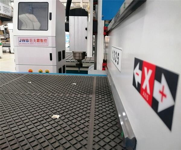 榆林全屋定制開料機(jī)封邊機(jī)側(cè)孔機(jī)全線設(shè)備廠