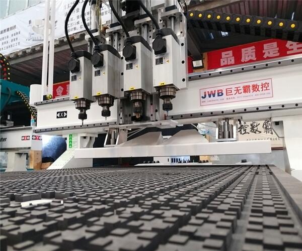 河南板式家具都用哪些設(shè)備全屋定制