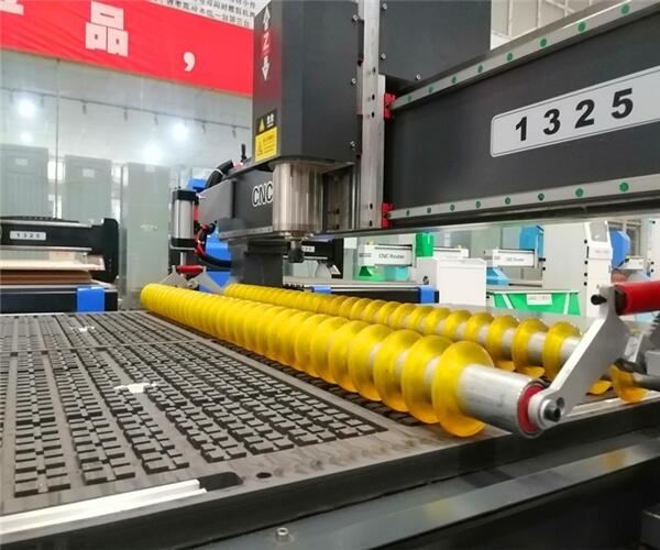 西安全屋板式家具的機器一套多少錢
