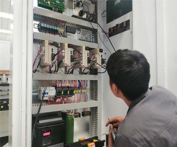 宜春全屋板式家具的機器一套多少錢