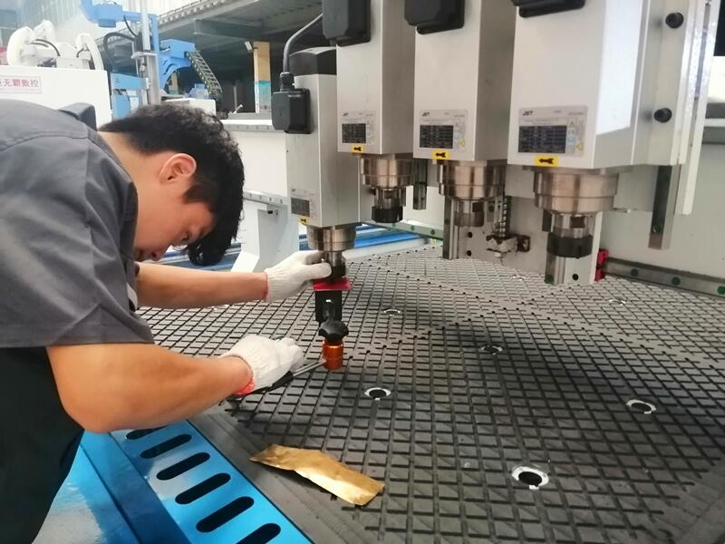 維修雕刻機(jī)主軸電機(jī)，出售雕刻機(jī)原裝配件