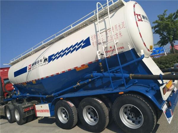 通亞半掛水泥罐車、下灰罐車、粉粒物料罐車制造廠家