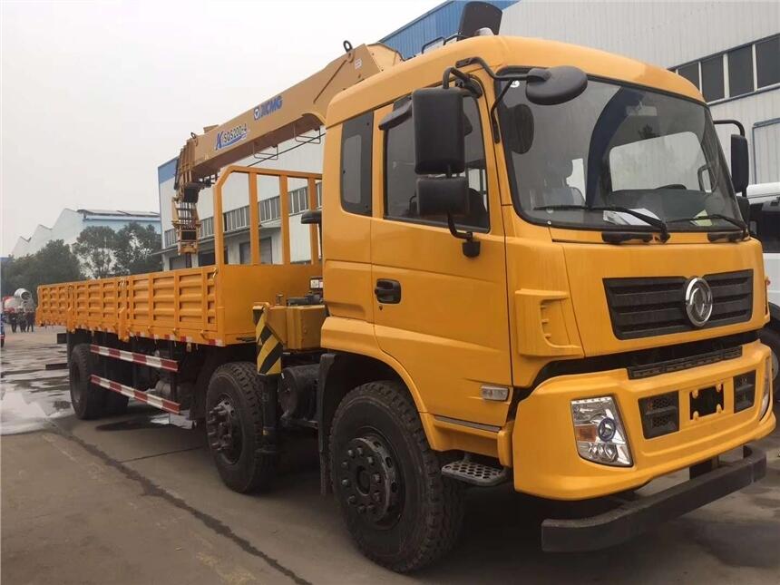 江蘇10噸隨車吊多少錢？南京揚(yáng)州蘇州哪里賣15噸隨車吊