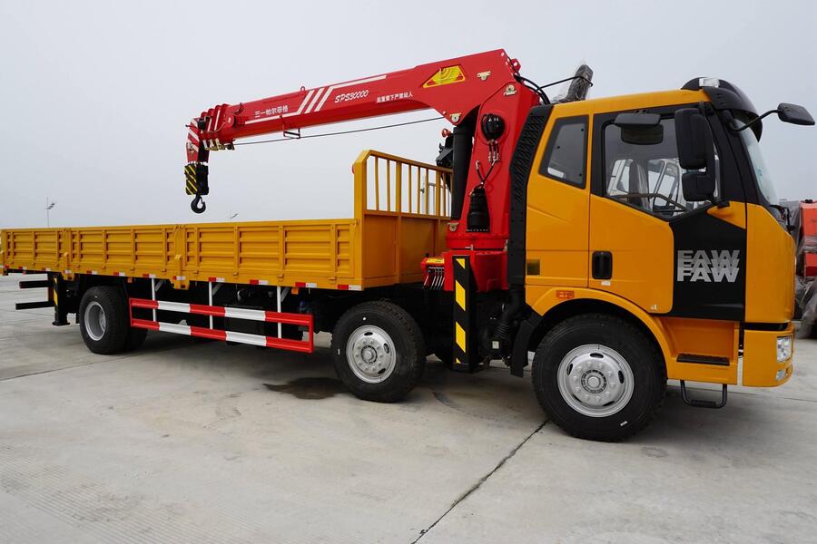 龍巖東風(fēng)8-10噸隨車吊多少錢，三明東風(fēng)D9隨車吊多少錢，南平國(guó)六隨車吊有哪些？