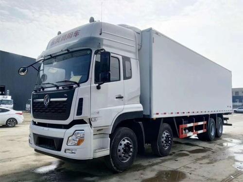 天錦6米8冷藏車價格，小三軸9米6冷藏車廠家