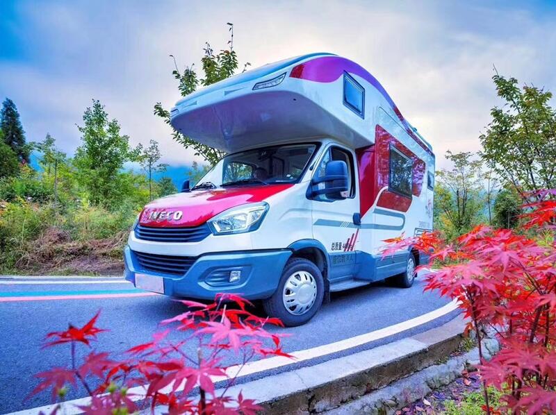 依維柯旅居車(chē)一兩多少錢(qián)，依維柯越野工程車(chē)