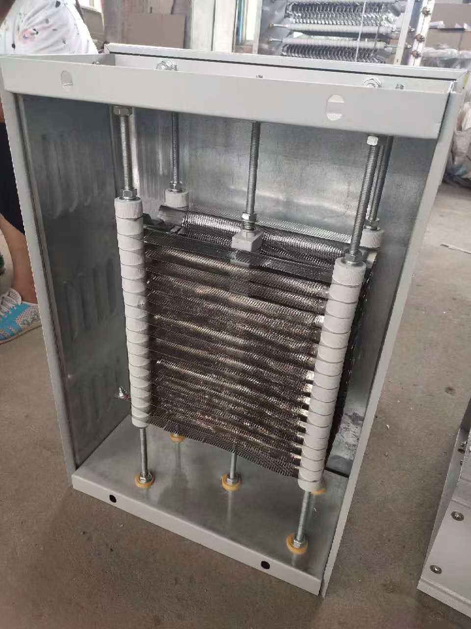 RS54-225M-6/3H電阻器配30KW/YZR6極電機起動調(diào)整制動電阻箱