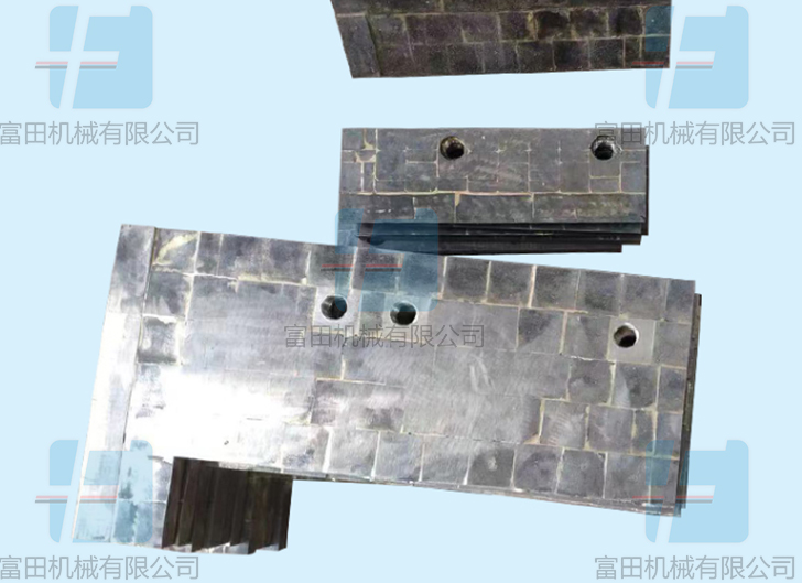 愛立許R28型強(qiáng)混機(jī) 錳鋼刮板 合金貼片