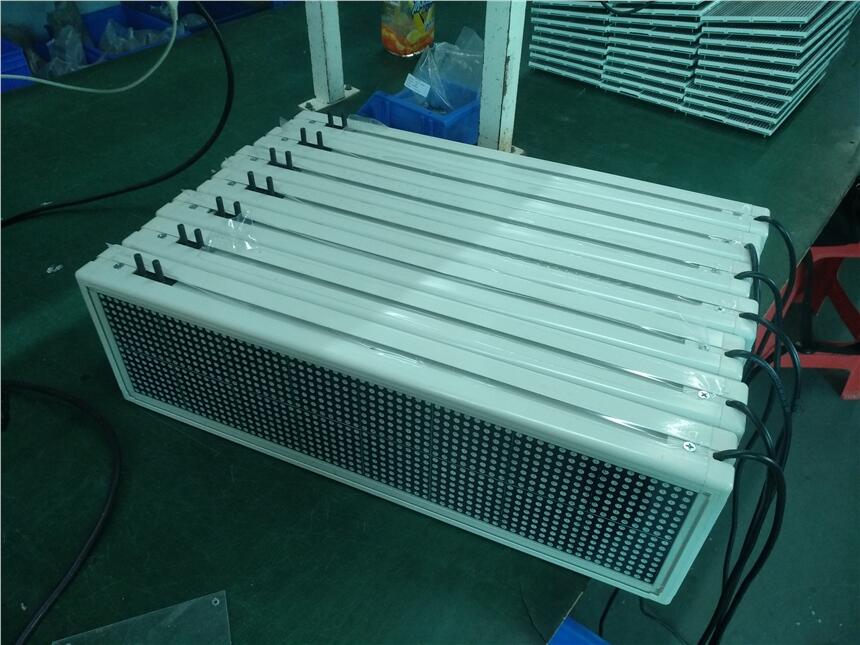 绂忔案璩�(zh矛)寰烽殕LED椤ず灞忥紝绐楀彛璧板瓧灞�锛岄’绀哄柈鍏冩澘